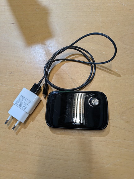 Huawei E5776s-32 4G LTE Mobile WiFi -mobiilireititin