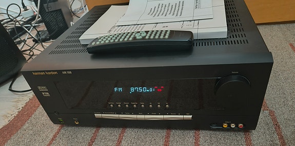 Harman Kardon AVR 1550  vahvistin / AV-viritinvahvistin