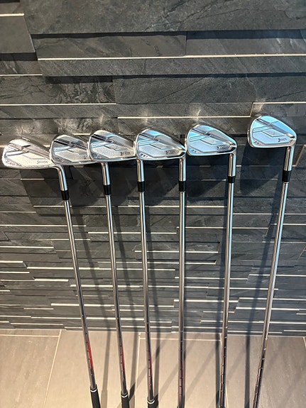 Srixon ZX7 raudat Stiff