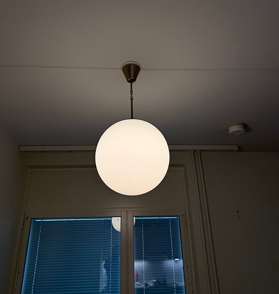 Pyöreä kattovalaisin