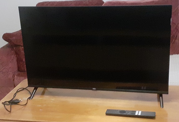 TCL 32" S5K Full HD QLED TV (2025)