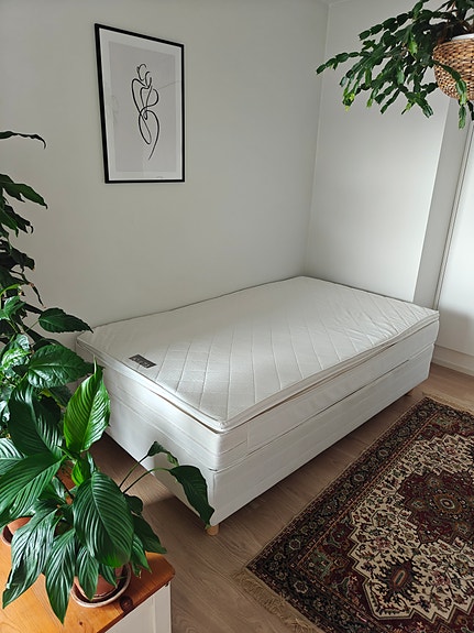 Varattu! Myydään Asko Bonnell Kulta 120 cm jenkkisänky