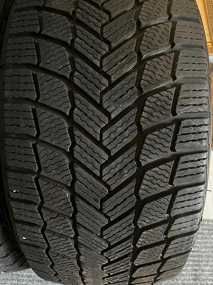 225/40/19 Michelin X-Ice SNOW 93 Н