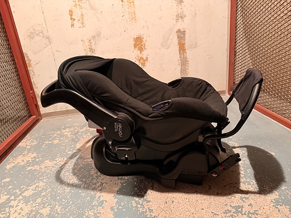 Baby car seat