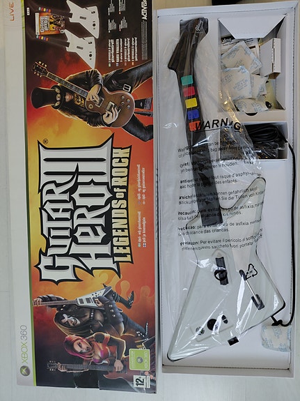 Xplorer kitara KÄYTTÄMÄTÖN + Guitar Hero 3