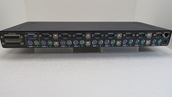 Belkin OmniView PRO2 8-Port KVM-kytkin