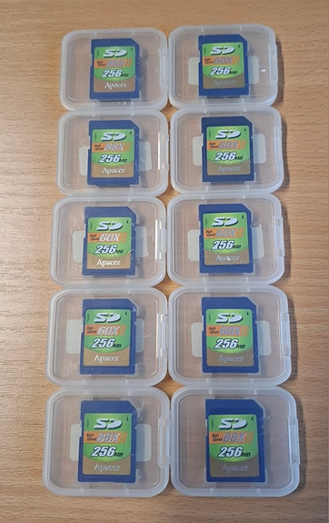 256 Mb SD muistikortteja 10 kpl