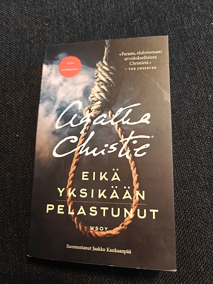 Agatha Christie -  Eikä yksikään pelastunut pokkari