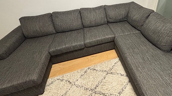 Sotka kulmasohva tummanharmaa