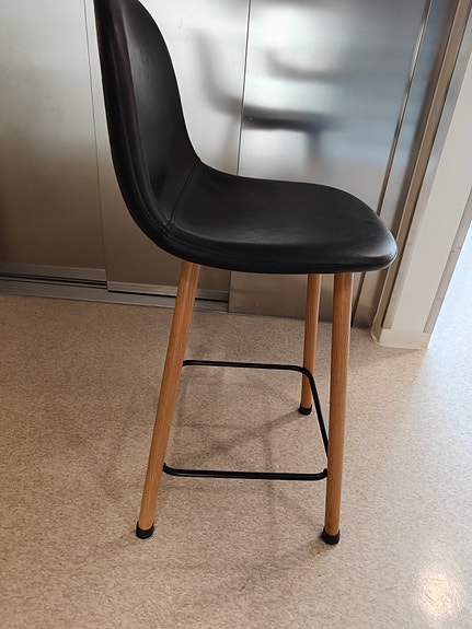 Keittiö jakkara. Hakekaa pois