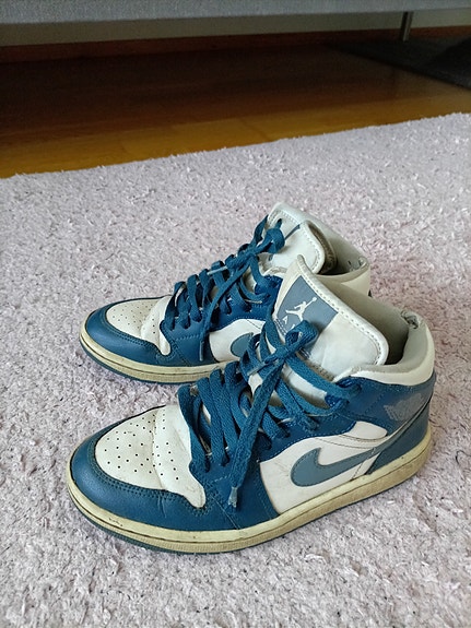 Nike Air Jordan kengät 38