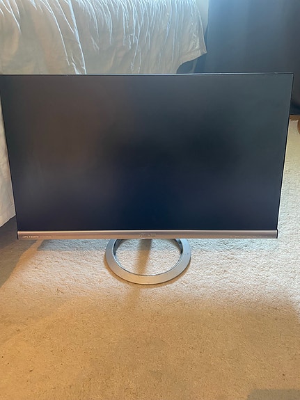 Asus 27’ näyttö