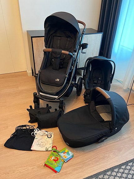 Britax yhdistelmävaunut + autokaukalo