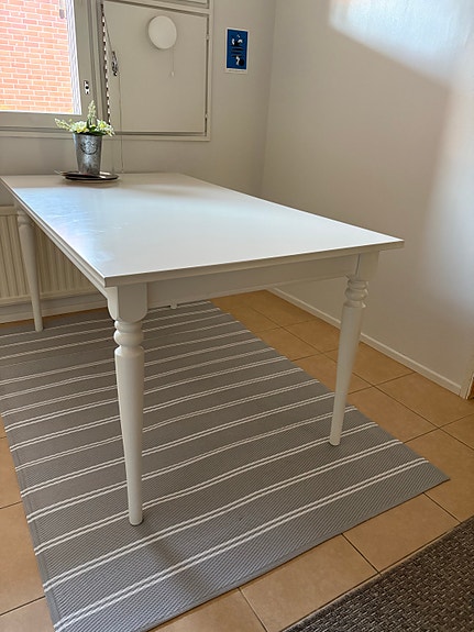IKEA Ruokapöytä