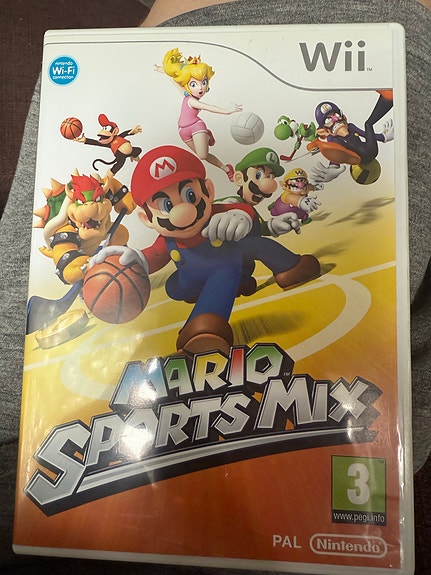 Nintendo Wii Mario Sports Mix -peli