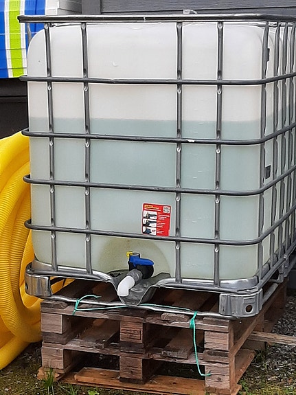 1000 L vesisäiliö