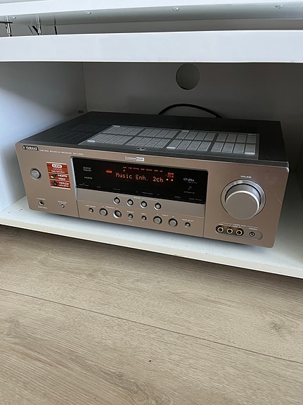 Yamaha RX-V363 vahvistin + kaukosäädin