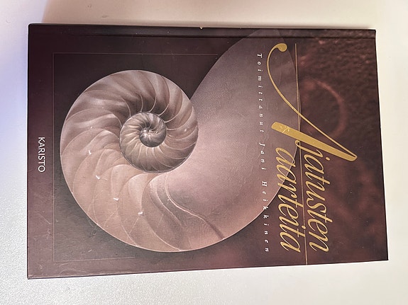 Ajatusten aarteita -kirja