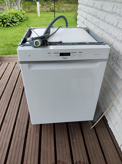 Whirlpool Astianpesukone