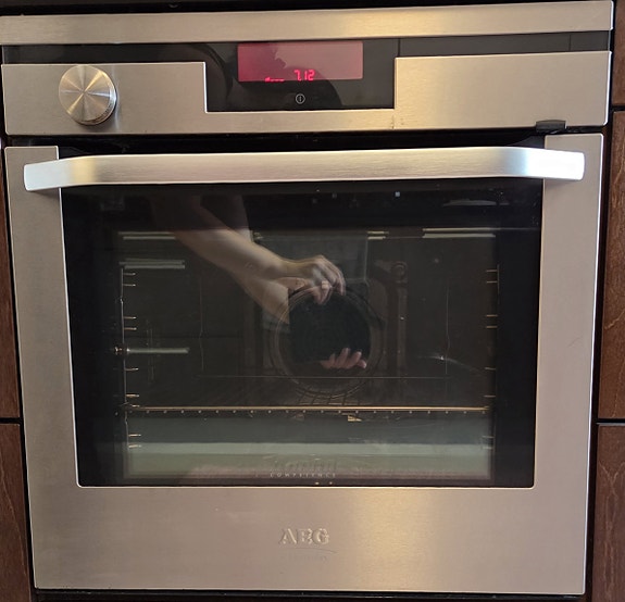AEG-Electrolux 60 cm integroitava höyryuuni (monitoimiuuni)