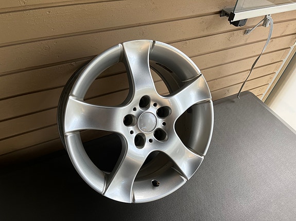 Fondmetal alut 16 tuumaa