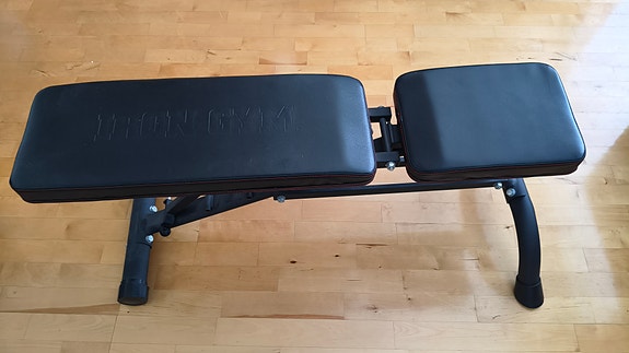 Iron Gym treenipenkki säädettävä