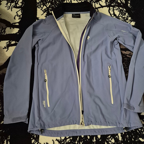 Peak performance softshell takki