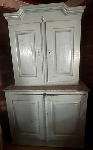 Vanhoja huonekaluja