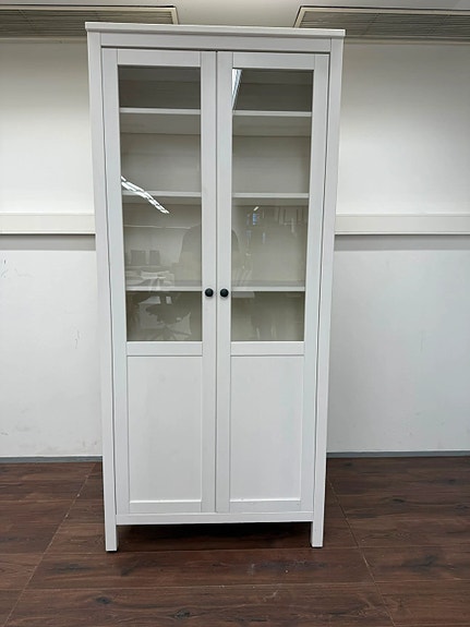 Ikea Hemnes Vitriini kaappi