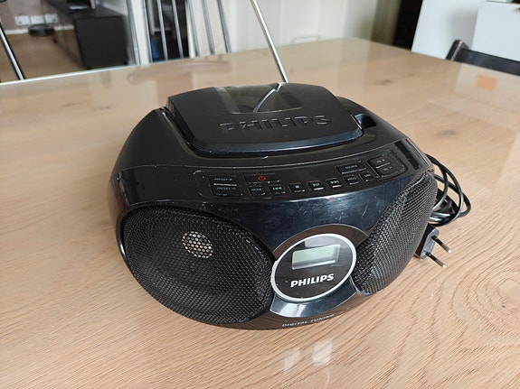 Philips CD-soitin ja radio