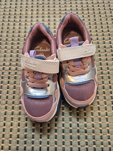 Clarks tennarit koko 25.5