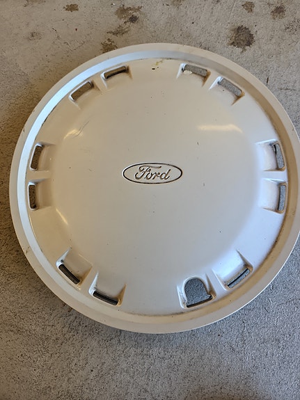 Ford pölykapseli 13" valkoinen