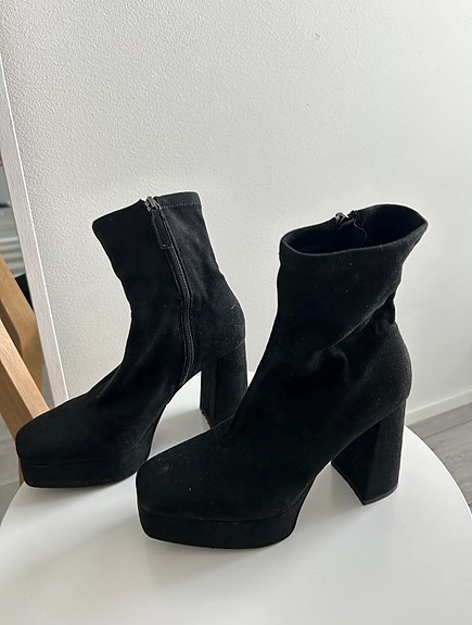 Zara nilkkurit, koko 38