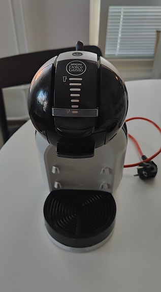 Nescafe Dolce Gusto Mini Me kapselikeitin