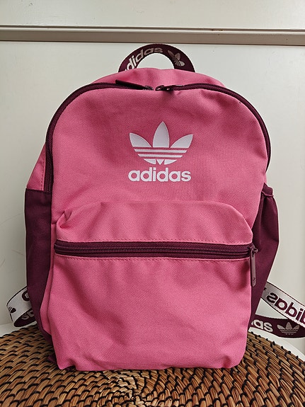 Adidas original lasten reppu, vaaleanpunainen