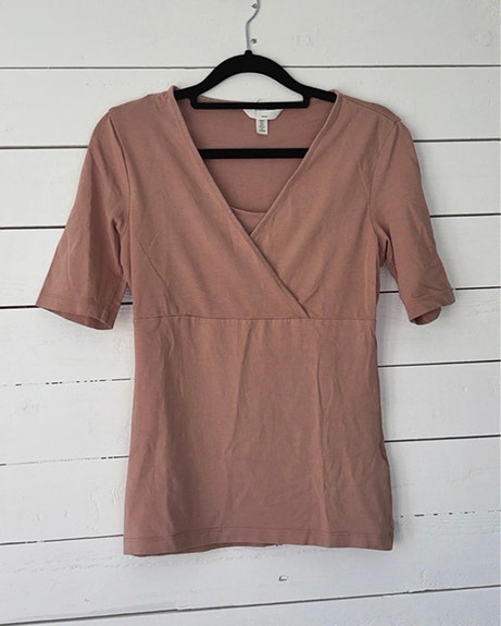 Kaunis beige imetyspaita S