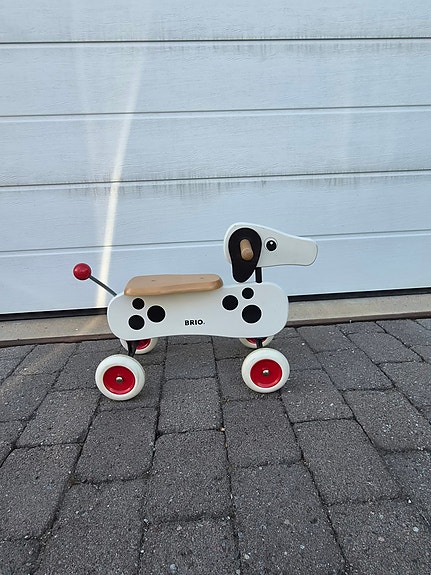 BRIO puinen potkupyörä koira