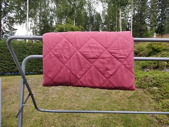 Univisio Uniblow päiväpeite