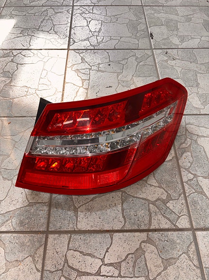 Mb E w212 oik.takavalo