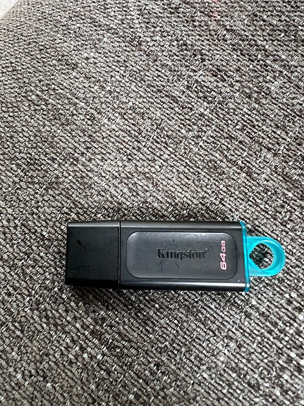 Kingston 64 GB USB-muistitikku musta/turkoosi