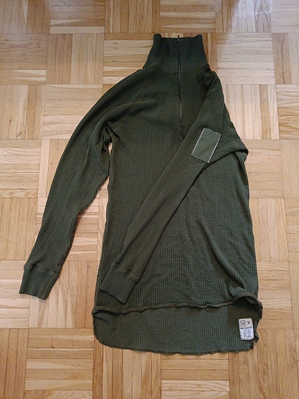 SA- into armeijan polo, vihreä