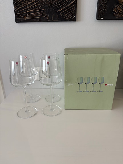 Iittala punaviinilasit 4 kpl