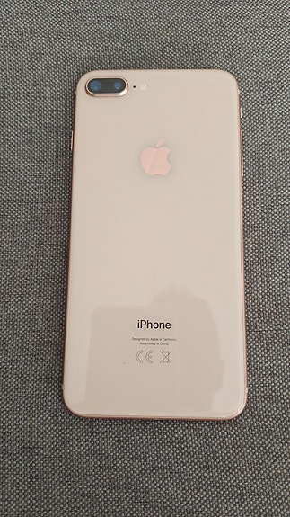 iPhone 8 Plus