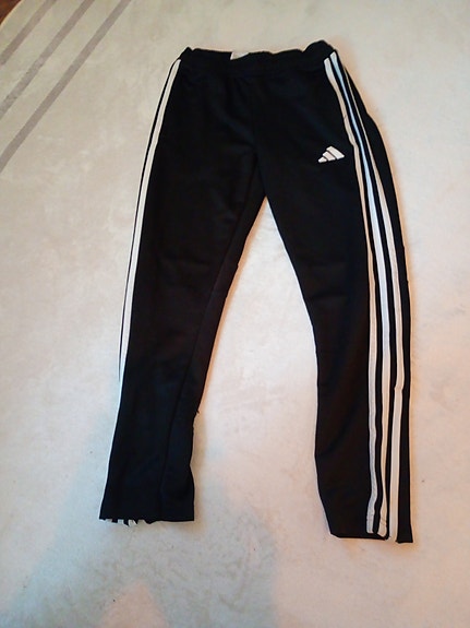 Adidas urheilu housut 164