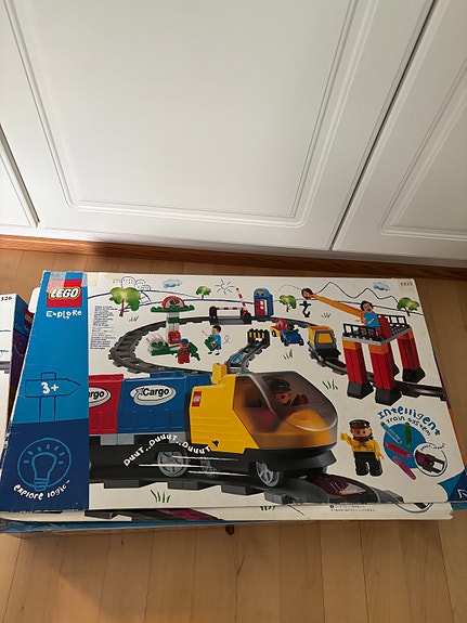 Lego Explore junarata ja Duploja