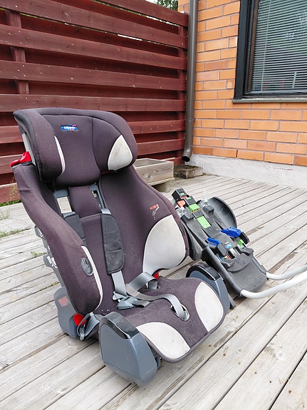 Klippan triofix turvaistuin isofix-telakalla