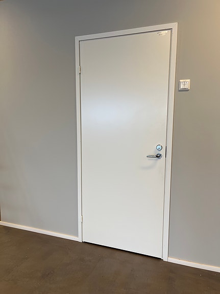 Abloy valkoinen sisäovi lukkopesällä, 2 kpl