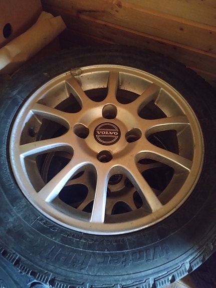 Volvo s40 renkaat