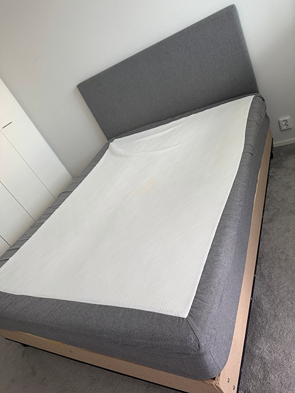 IKEA sänky ja patja 160x200 harmaa