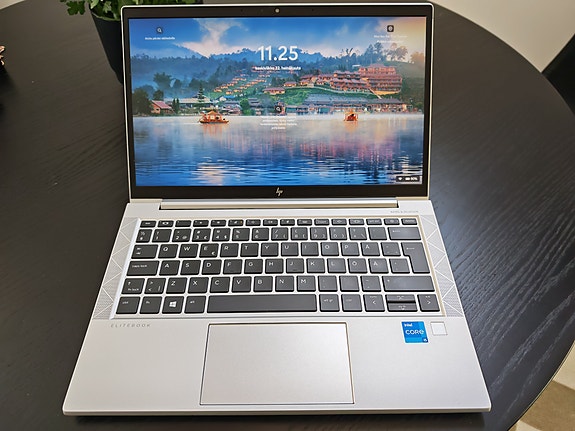 HP Elitebook 830 G8 i5-1135G7/16GB RAM/256GB SSD
